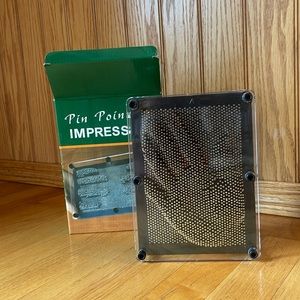 Pin Point Impression sculpture gadget